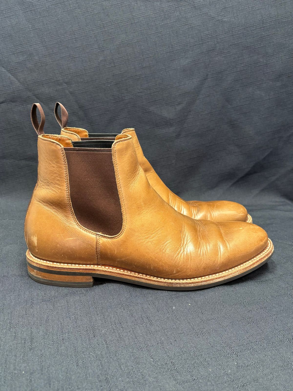 Photo by philbert on November 3, 2024 of the Grant Stone Chelsea Boot in Horween Dune Chromexcel.