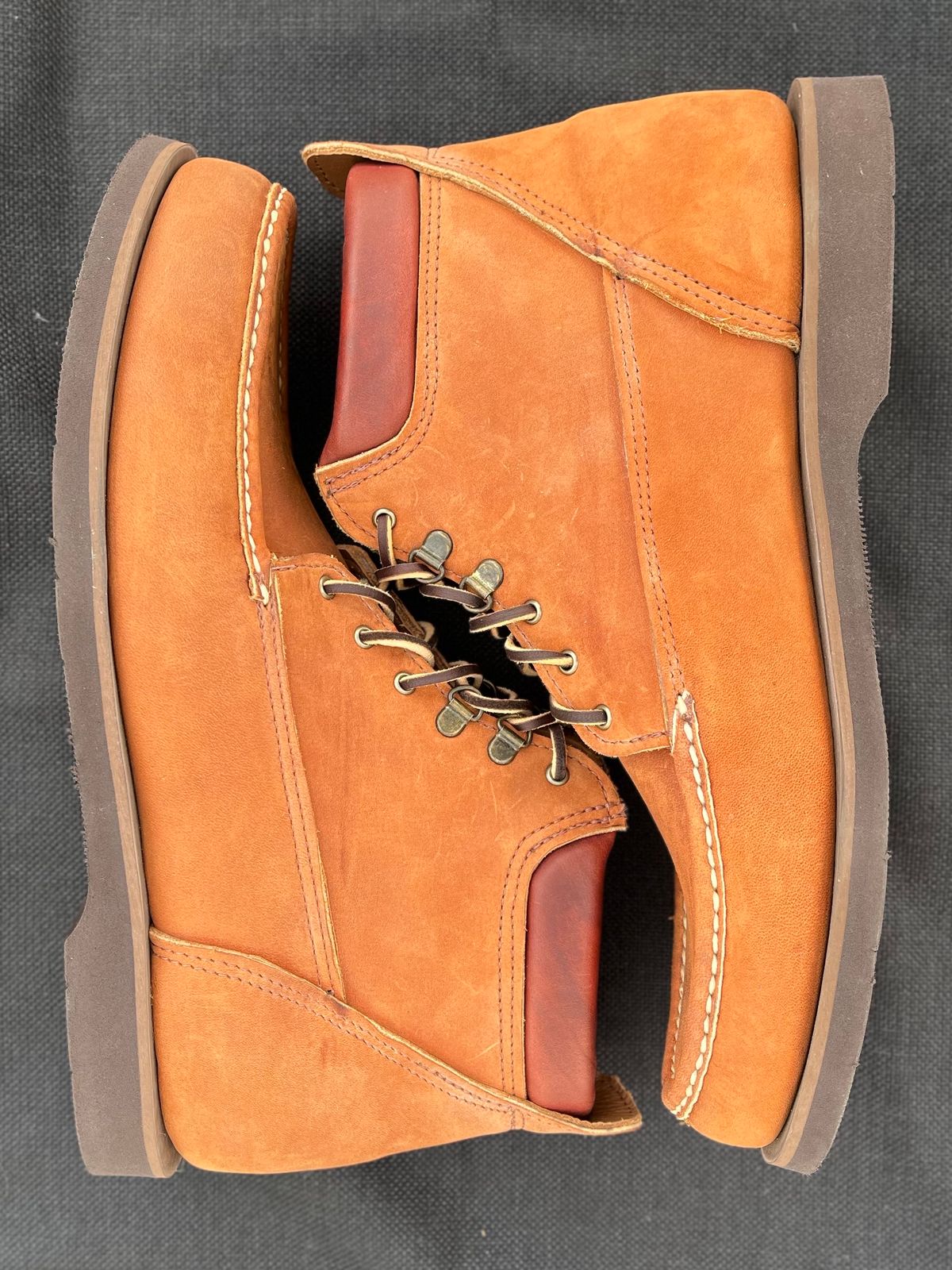 Photo by philbert on October 3, 2023 of the Russell Moccasin Co. Premier Chukka in Horween Rust Chamois.
