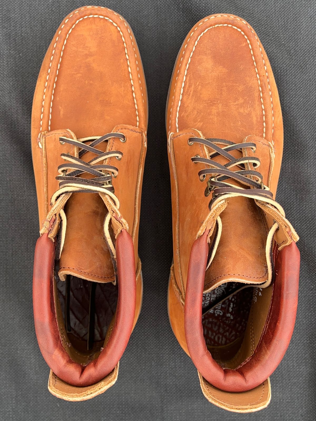 Photo by philbert on October 3, 2023 of the Russell Moccasin Co. Premier Chukka in Horween Rust Chamois.