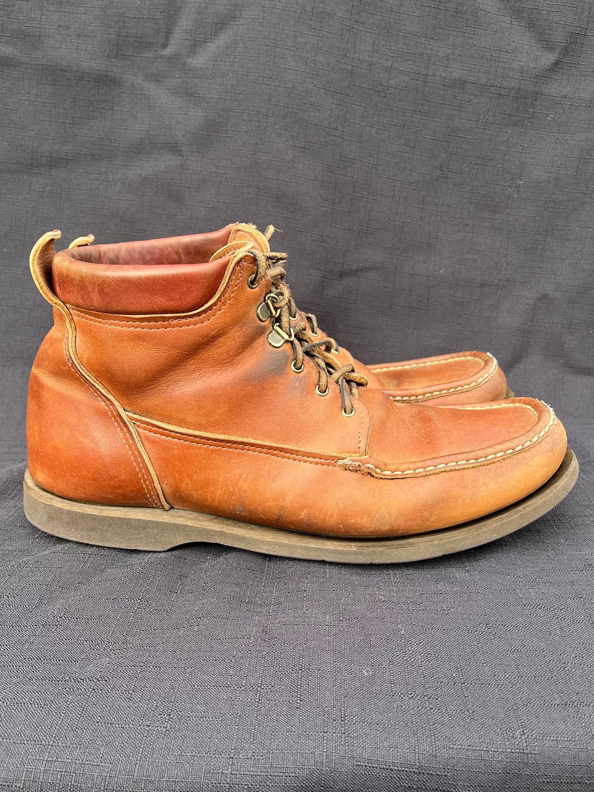 Photo by philbert on December 3, 2023 of the Russell Moccasin Co. Premier Chukka in Horween Rust Chamois.