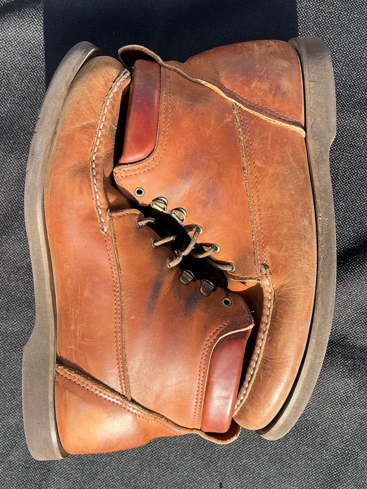 Photo by philbert on February 4, 2024 of the Russell Moccasin Co. Premier Chukka in Horween Rust Chamois.