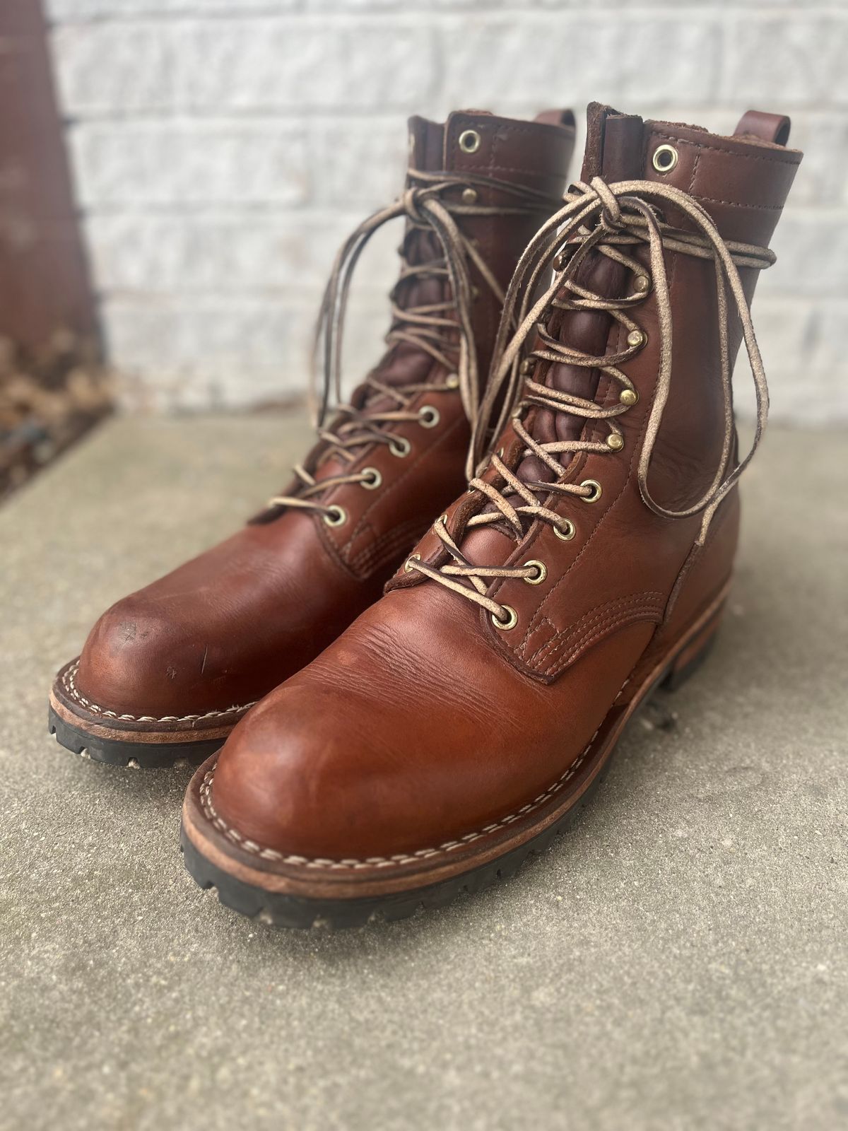 Photo by DiscoBiscuits on April 3, 2024 of the Nicks Overlander in Seidel 1964 Brown.