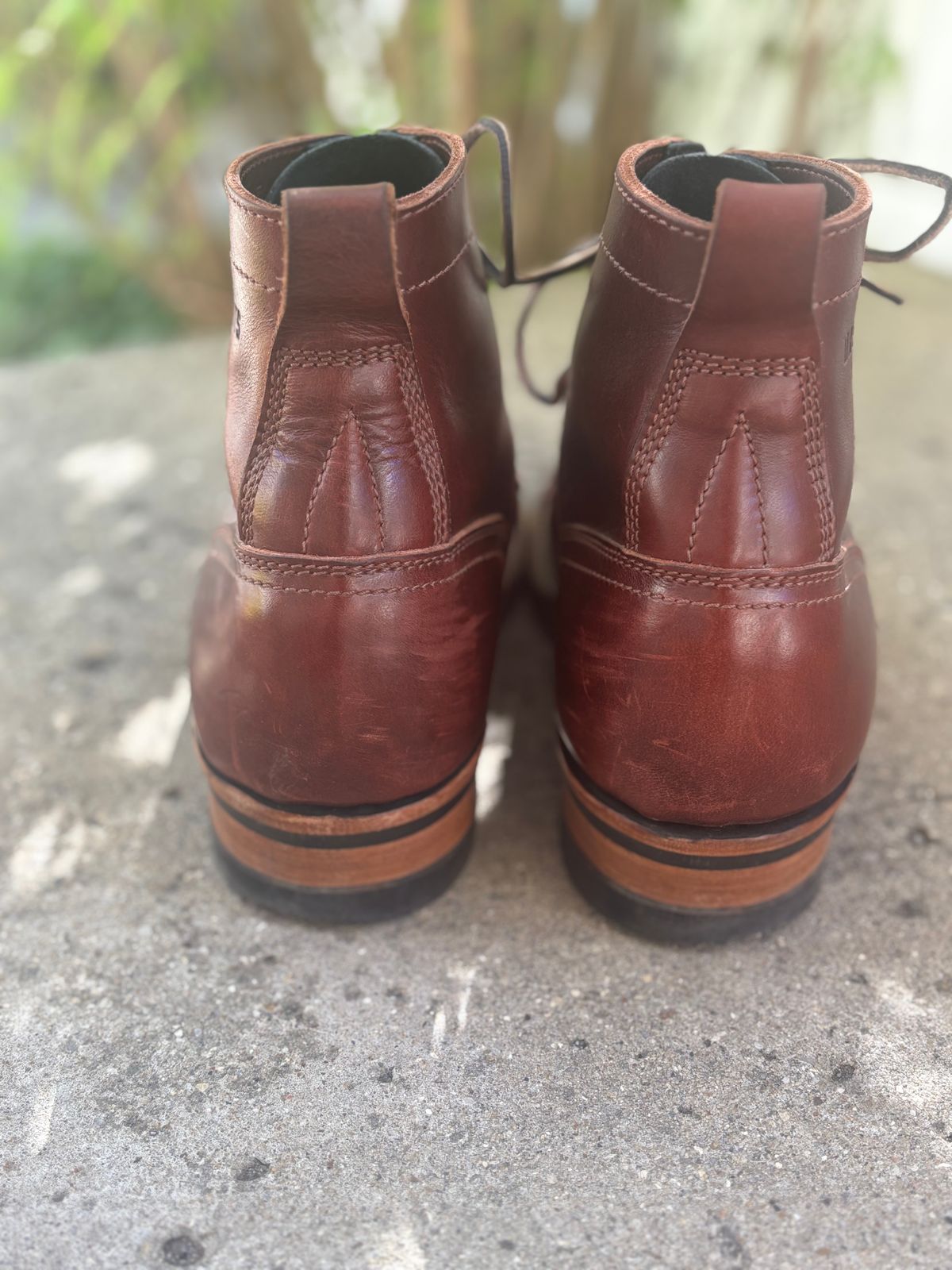 Photo by DiscoBiscuits on October 2, 2025 of the Drew's Boots 6-Inch Contractor in Rogue Smooth.