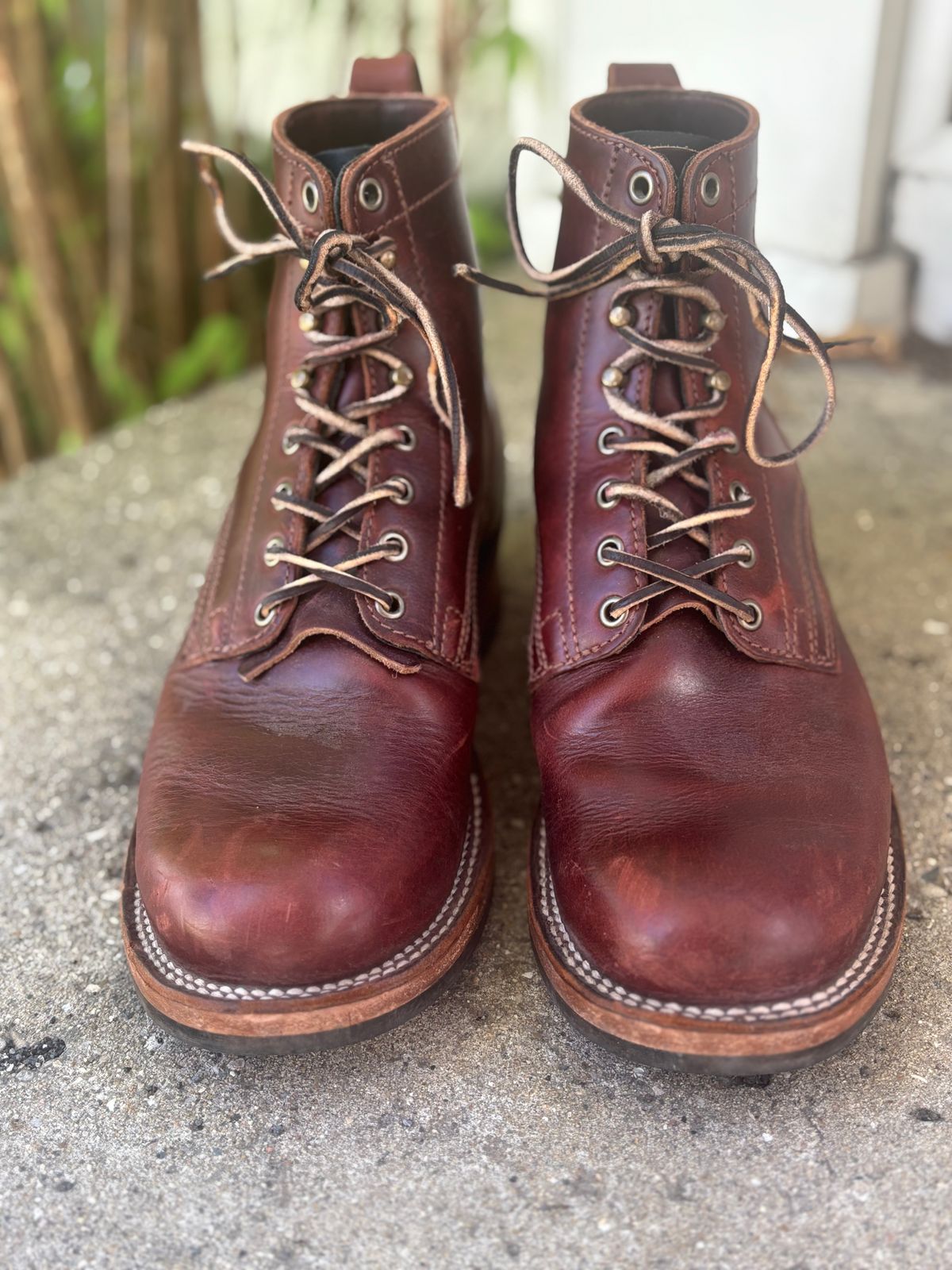 Photo by DiscoBiscuits on October 2, 2025 of the Drew's Boots 6-Inch Contractor in Rogue Smooth.
