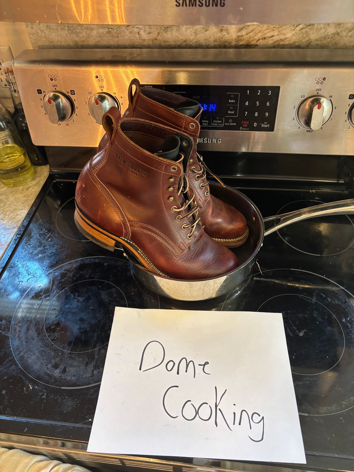 Photo by DiscoBiscuits on November 2, 2025 of the Drew's Boots 6-Inch Contractor in Rogue Smooth.