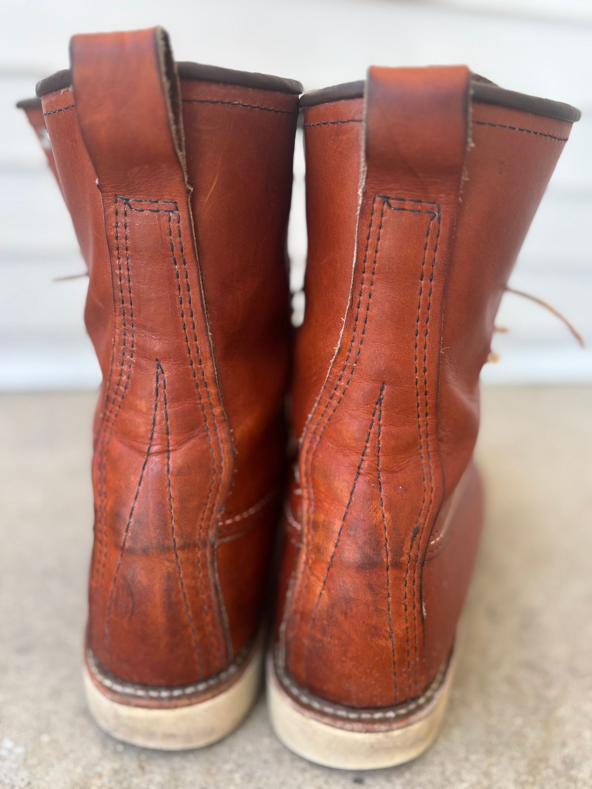 Photo by DiscoBiscuits on March 3, 2025 of the Red Wing 8-Inch Classic Moc in S.B. Foot Oro Legacy.