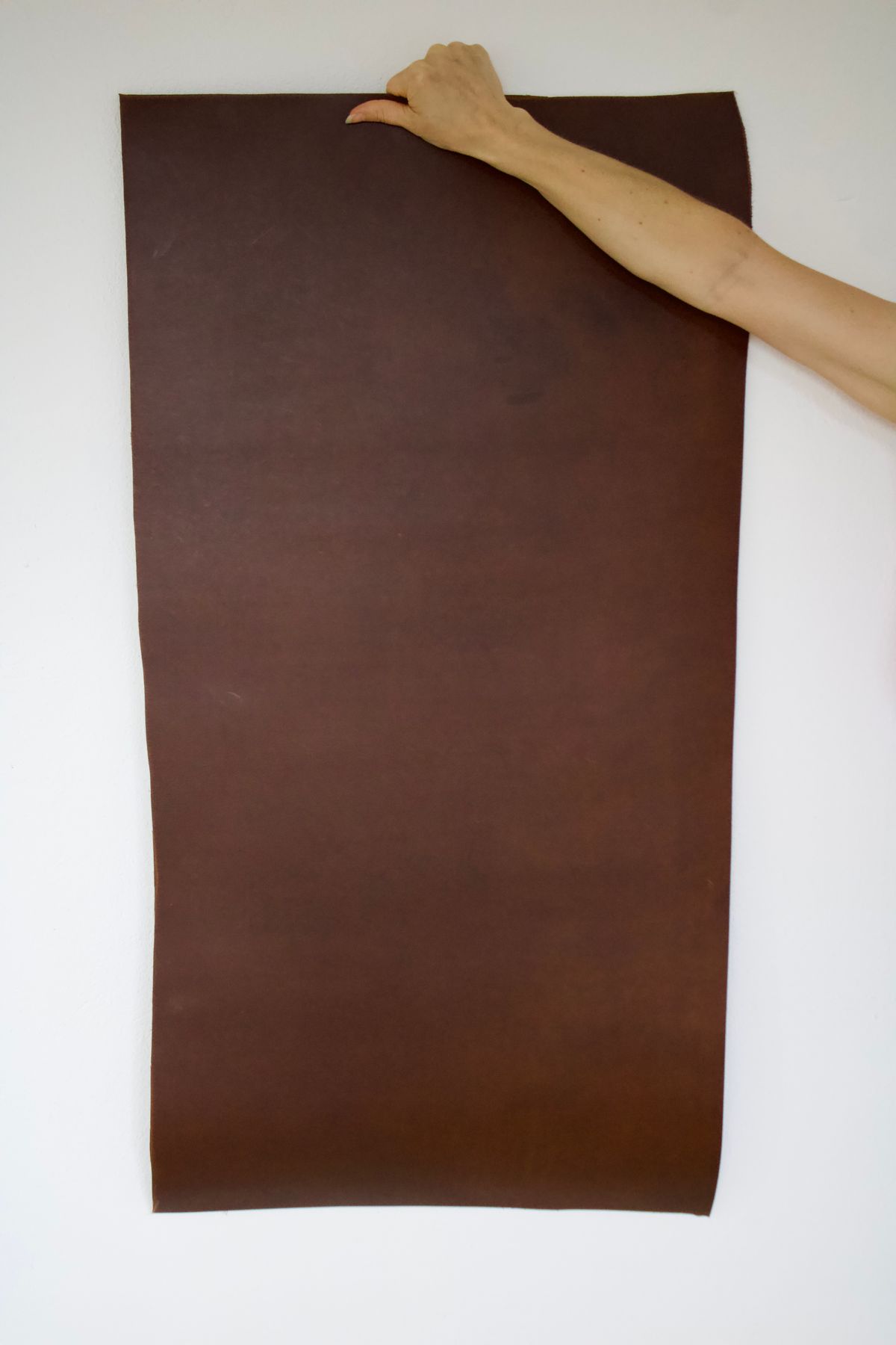 Photo by TangibleLily929 on October 2, 2025 of the Lefarc Tannery EAGLE in buffalo leather Crome And Wax Tanned.