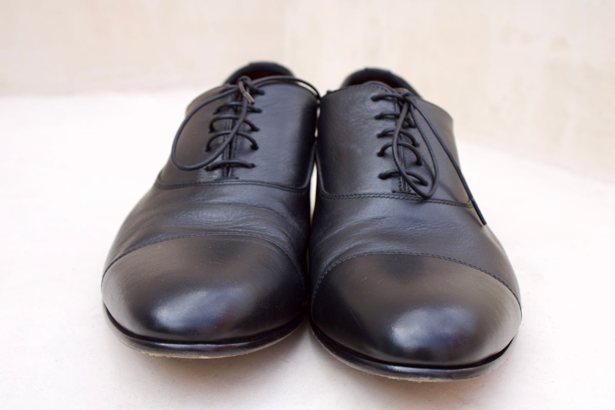 Photo by TangibleLily929 on October 1, 2025 of the Santoni black leather Oxford shoe in Italian Black Calf.