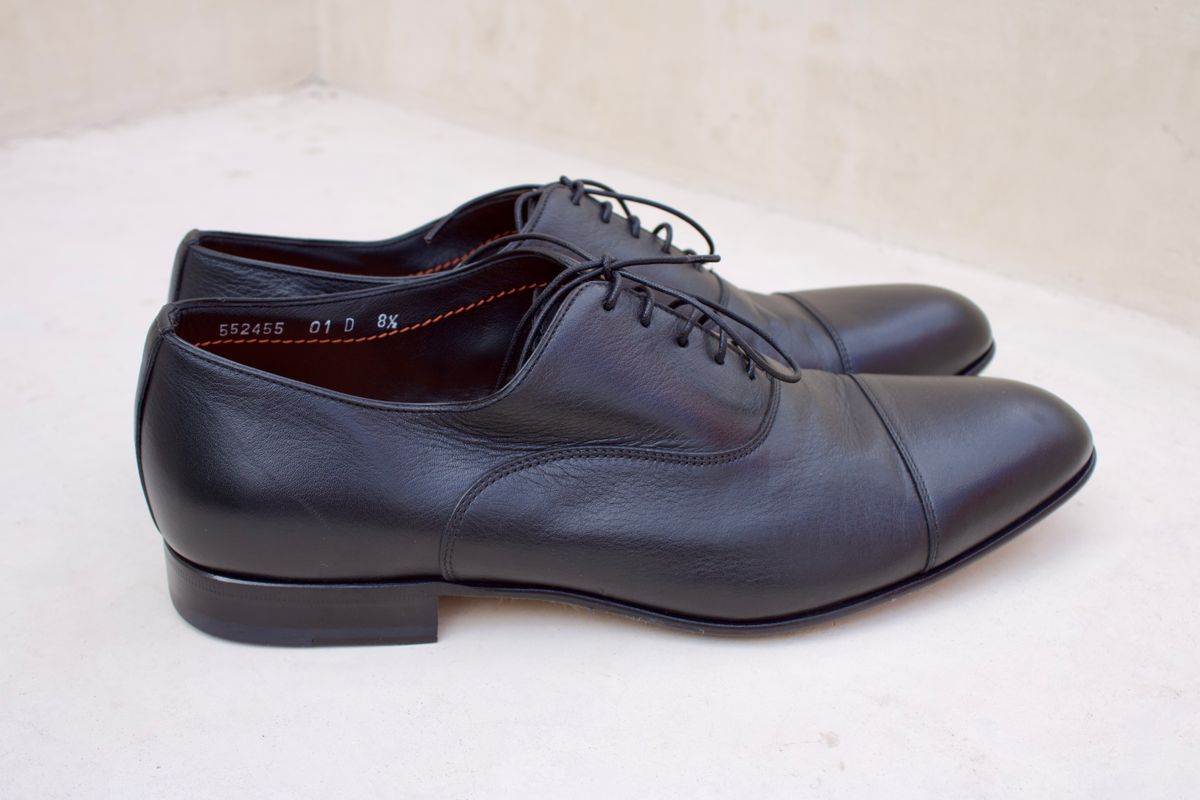Photo by TangibleLily929 on October 1, 2025 of the Santoni black leather Oxford shoe in Italian Black Calf.