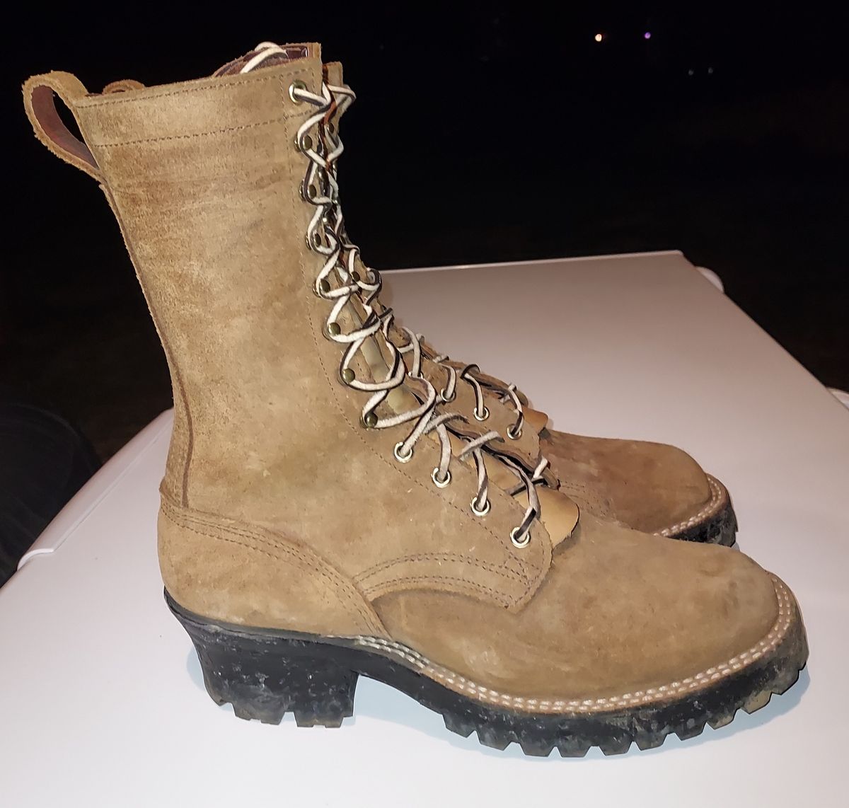 Photo by slow.smooth on December 6, 2022 of the Nicks BuilderPro in Seidel 1964 Brown Roughout.
