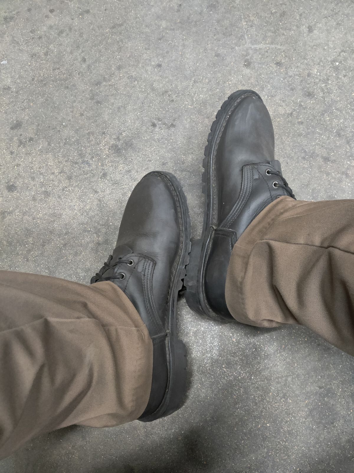 Photo by WhileyRasqual on December 6, 2023 of the Nicks Tactical in Seidel WeatherShield Black.