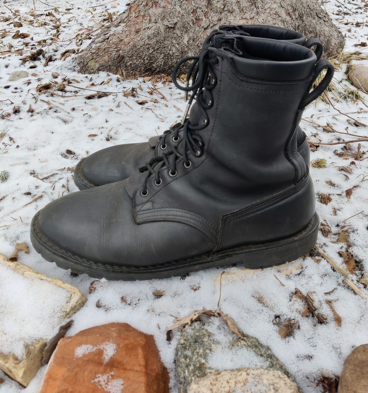 Photo by WhileyRasqual on January 1, 2024 of the Nicks Tactical in Seidel WeatherShield Black.