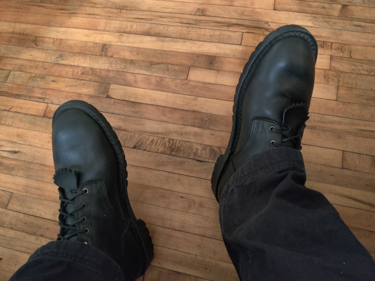 Photo by WhileyRasqual on April 4, 2024 of the Nicks Tactical in Seidel WeatherShield Black.