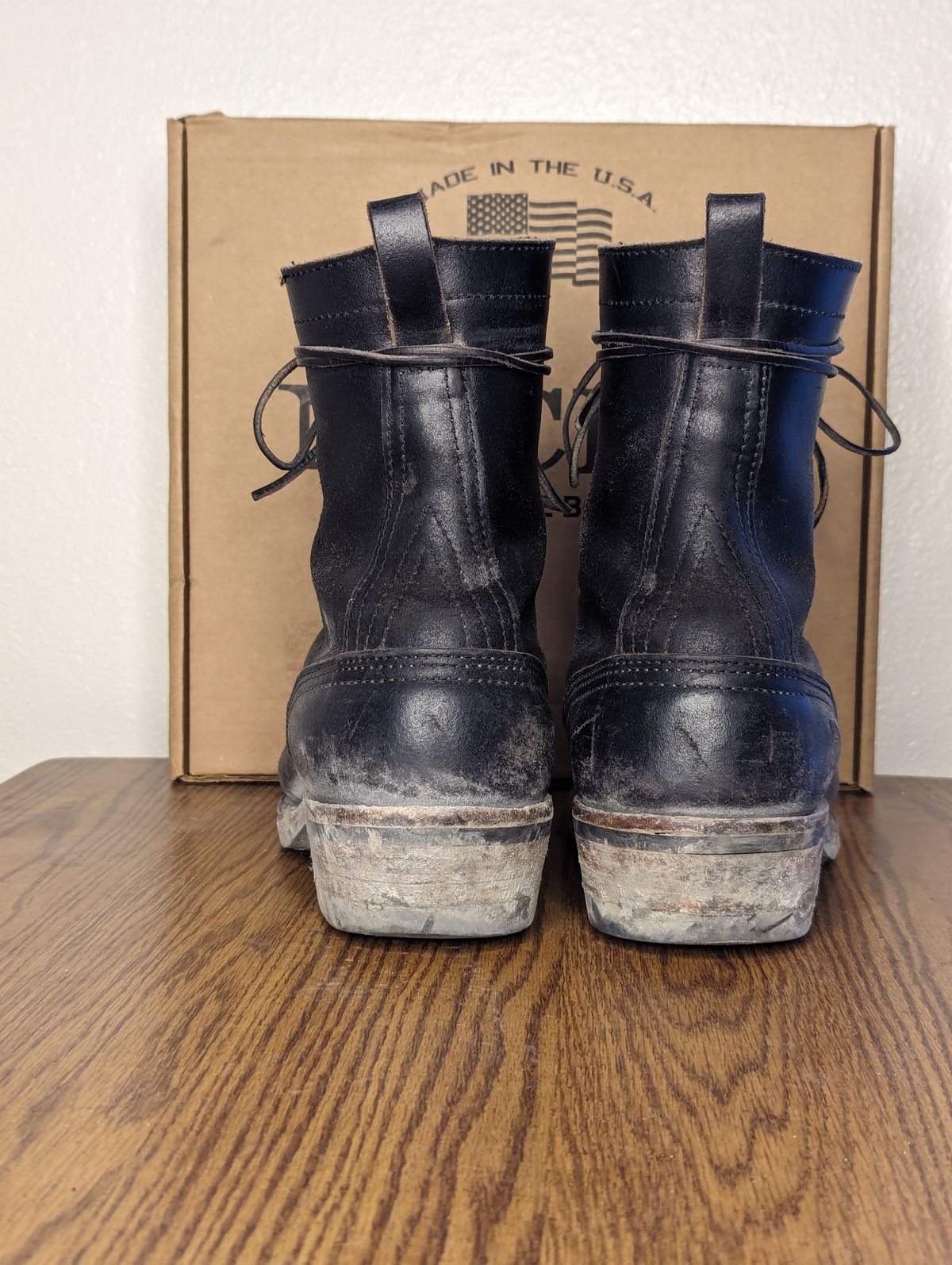 Photo by sassysasser on February 5, 2024 of the Nicks MTO in Horween Black Waxed Flesh.