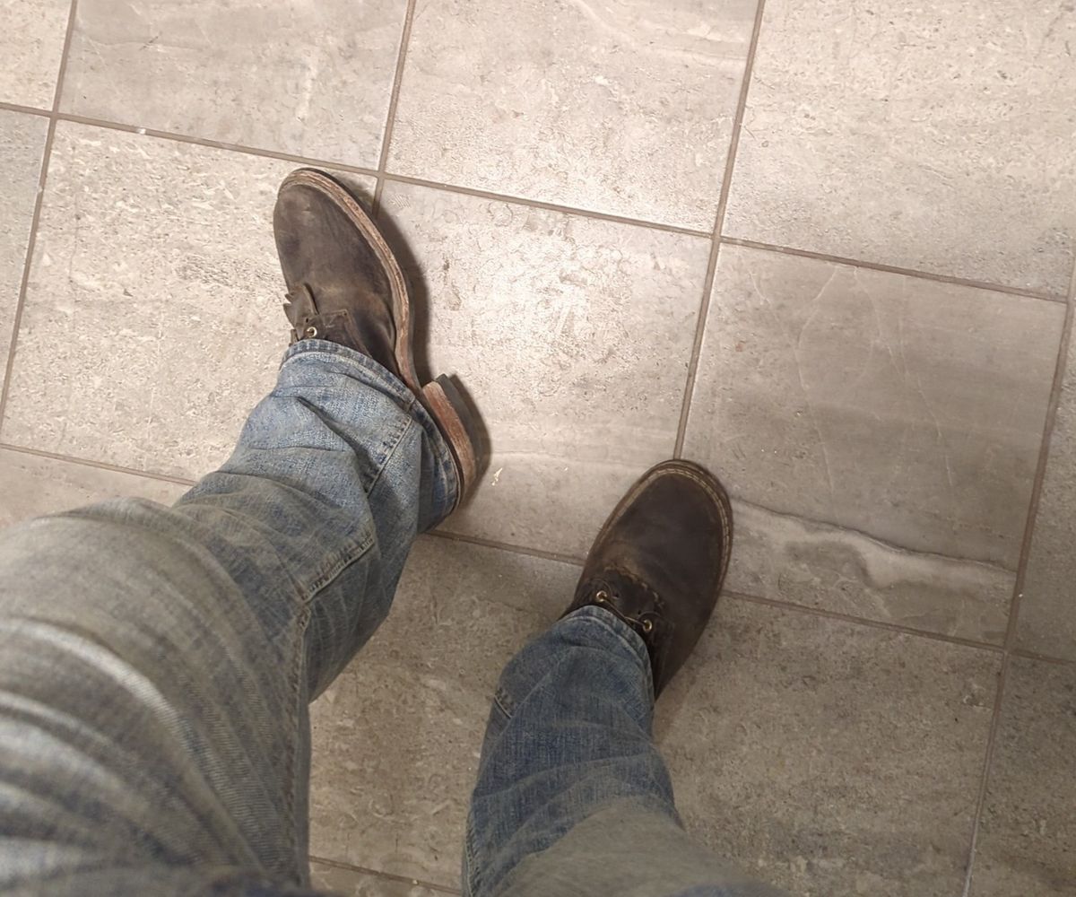 Photo by sassysasser on April 4, 2024 of the Nicks MTO in Horween Black Waxed Flesh.