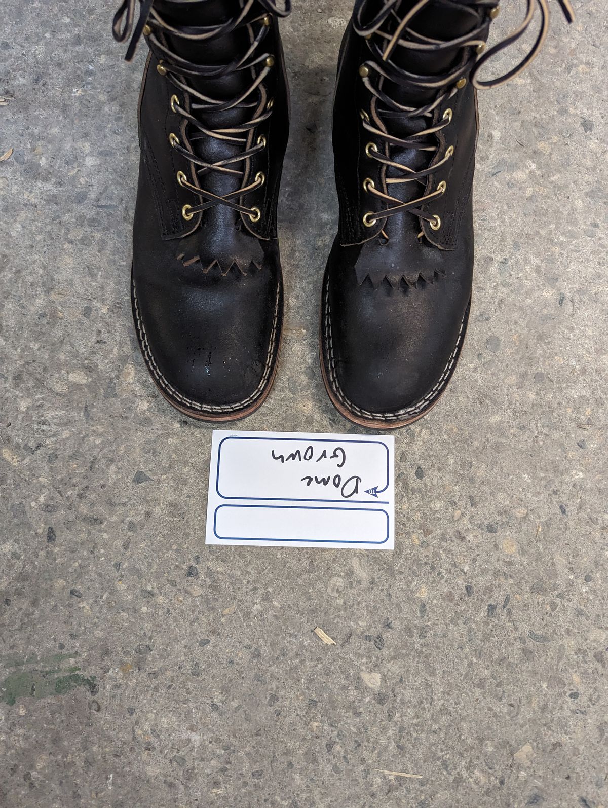 Photo by sassysasser on November 1, 2023 of the Nicks MTO in Horween Black Waxed Flesh.