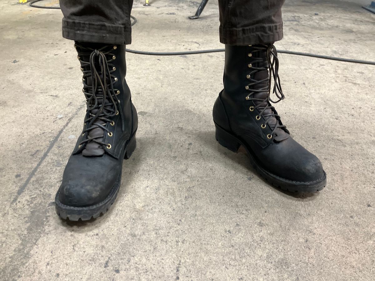 Photo by Triumph865 on November 14, 2023 of the Frank's Boots The Patriot in Seidel Black Oil Tan.