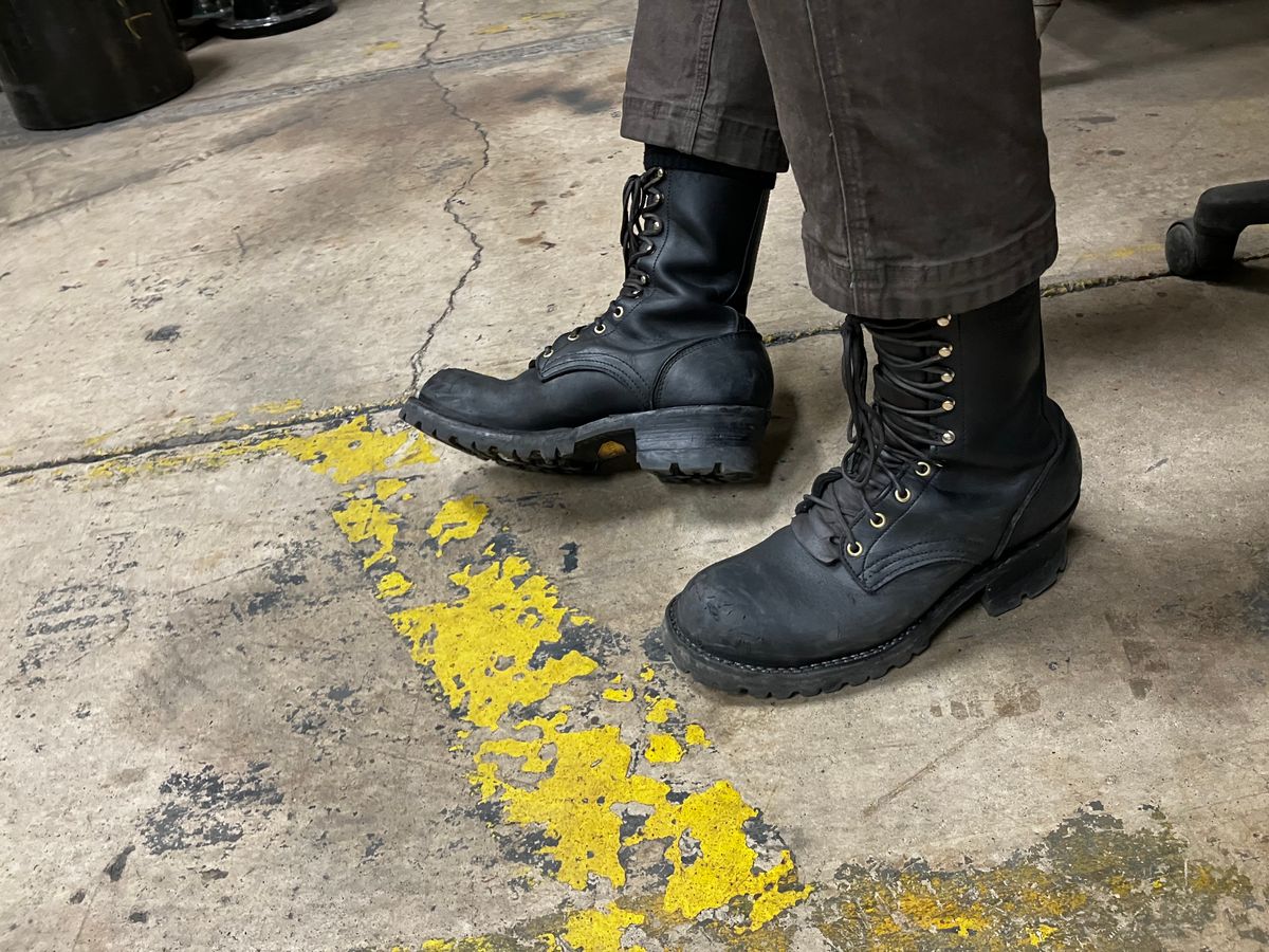 Photo by Triumph865 on February 2, 2024 of the Frank's Boots The Patriot in Seidel Black Oil Tan.