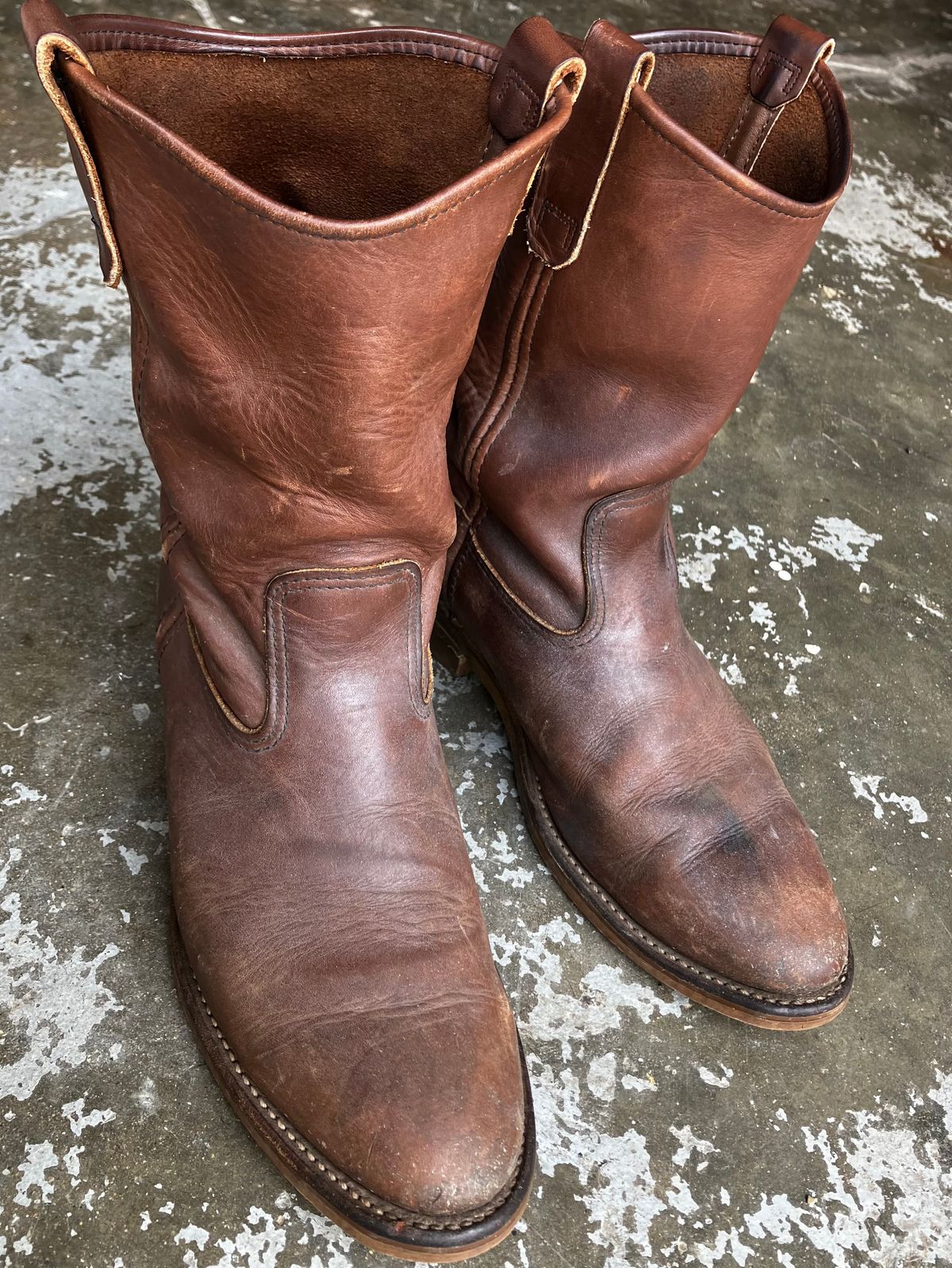 Photo by Triumph865 on June 4, 2025 of the Red Wing 1155 Nailseat in Brown Boomer.