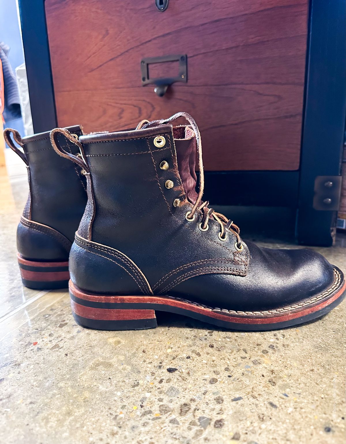 Photo by urban_spelunking on November 1, 2023 of the Nicks Falcon in Horween Brown Waxed Flesh.