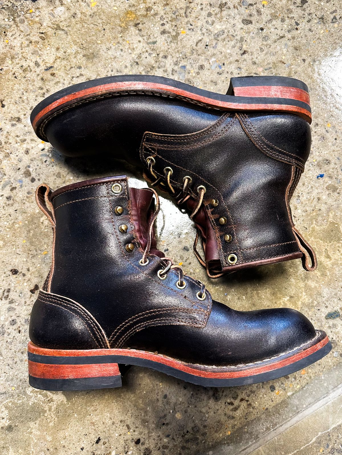 Photo by urban_spelunking on November 1, 2023 of the Nicks Falcon in Horween Brown Waxed Flesh.