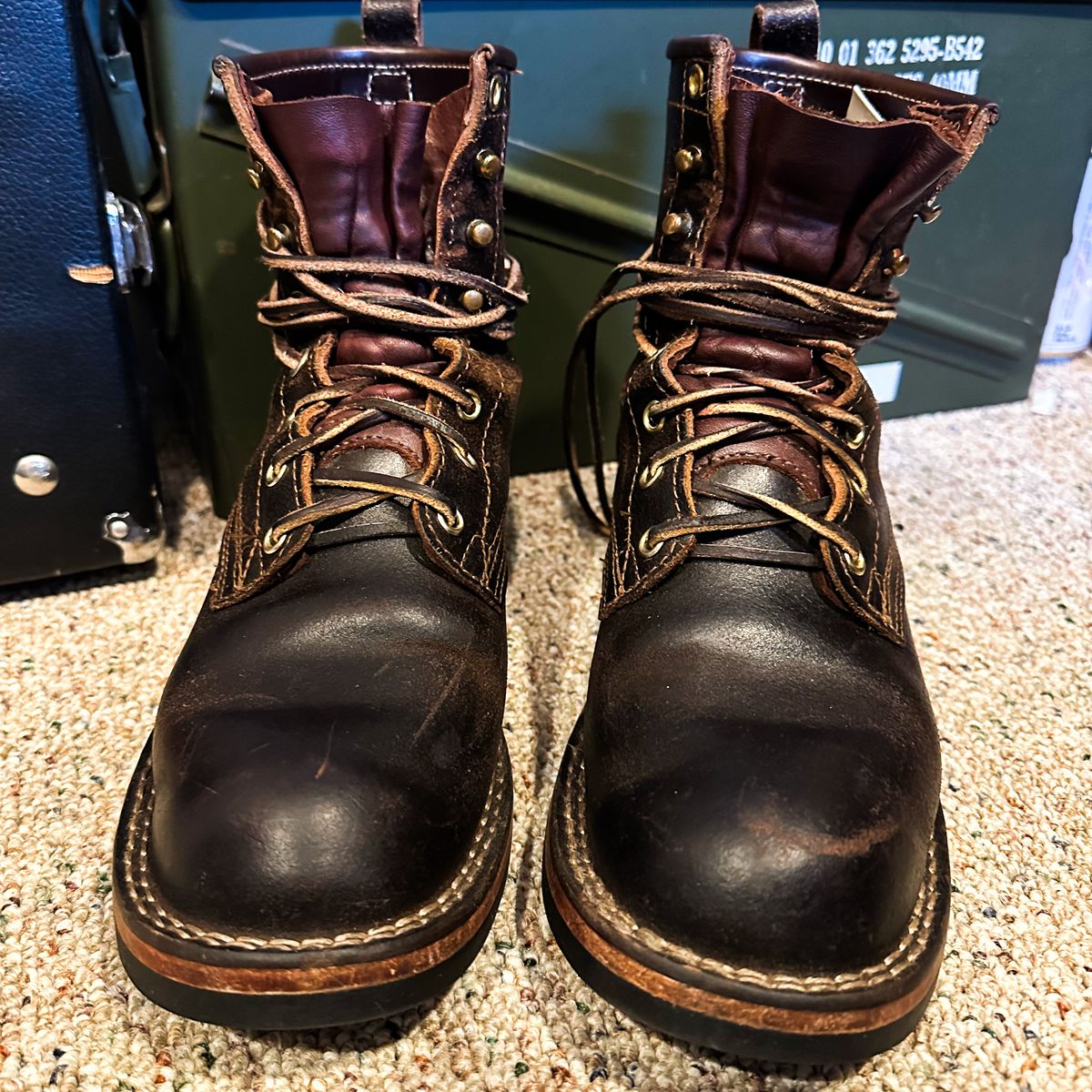 Photo by urban_spelunking on March 2, 2024 of the Nicks Falcon in Horween Brown Waxed Flesh.