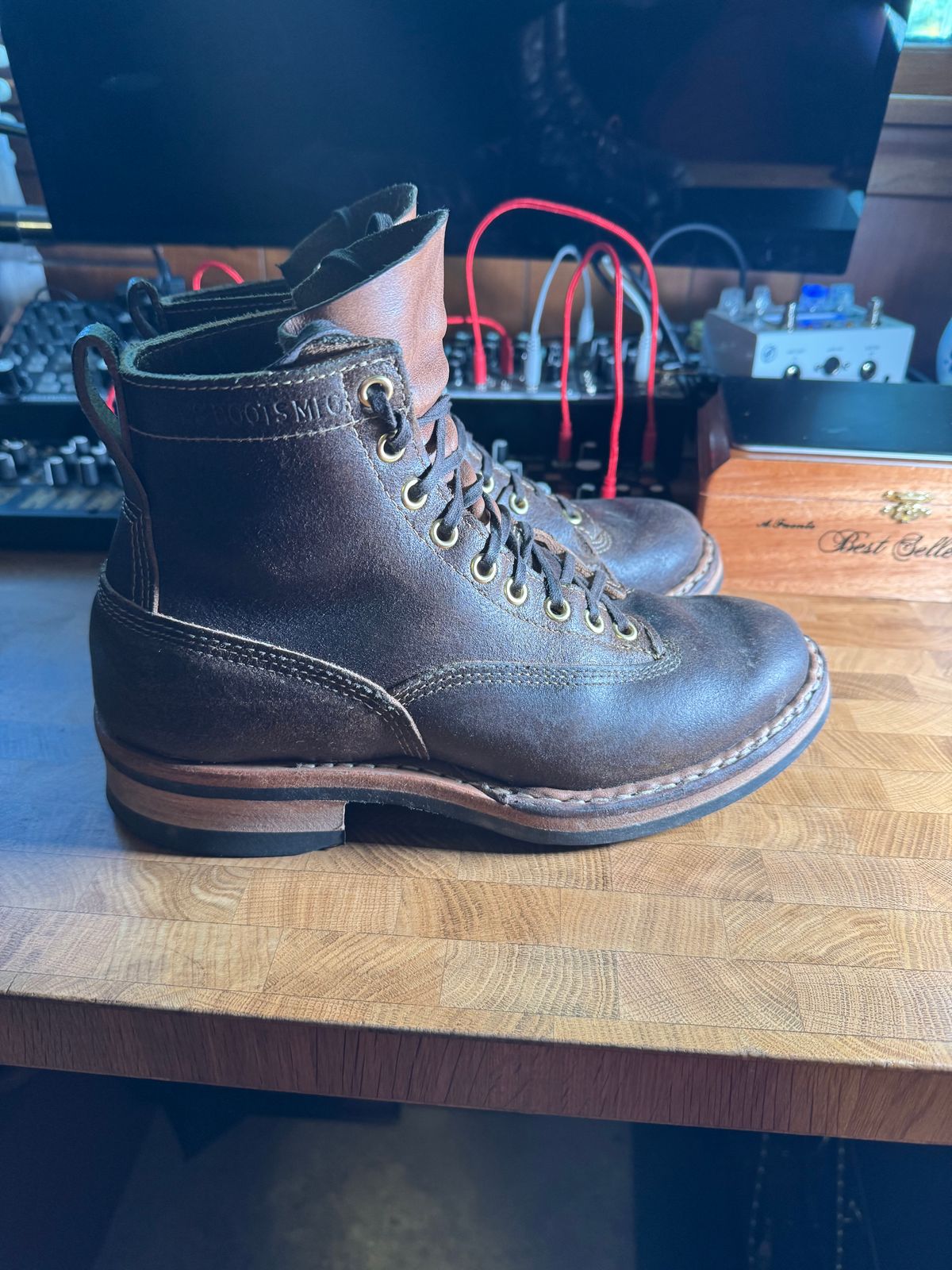 Photo by urban_spelunking on November 1, 2025 of the White's x Division Road LTT Lineman 350 in Horween Olive Waxed Flesh.