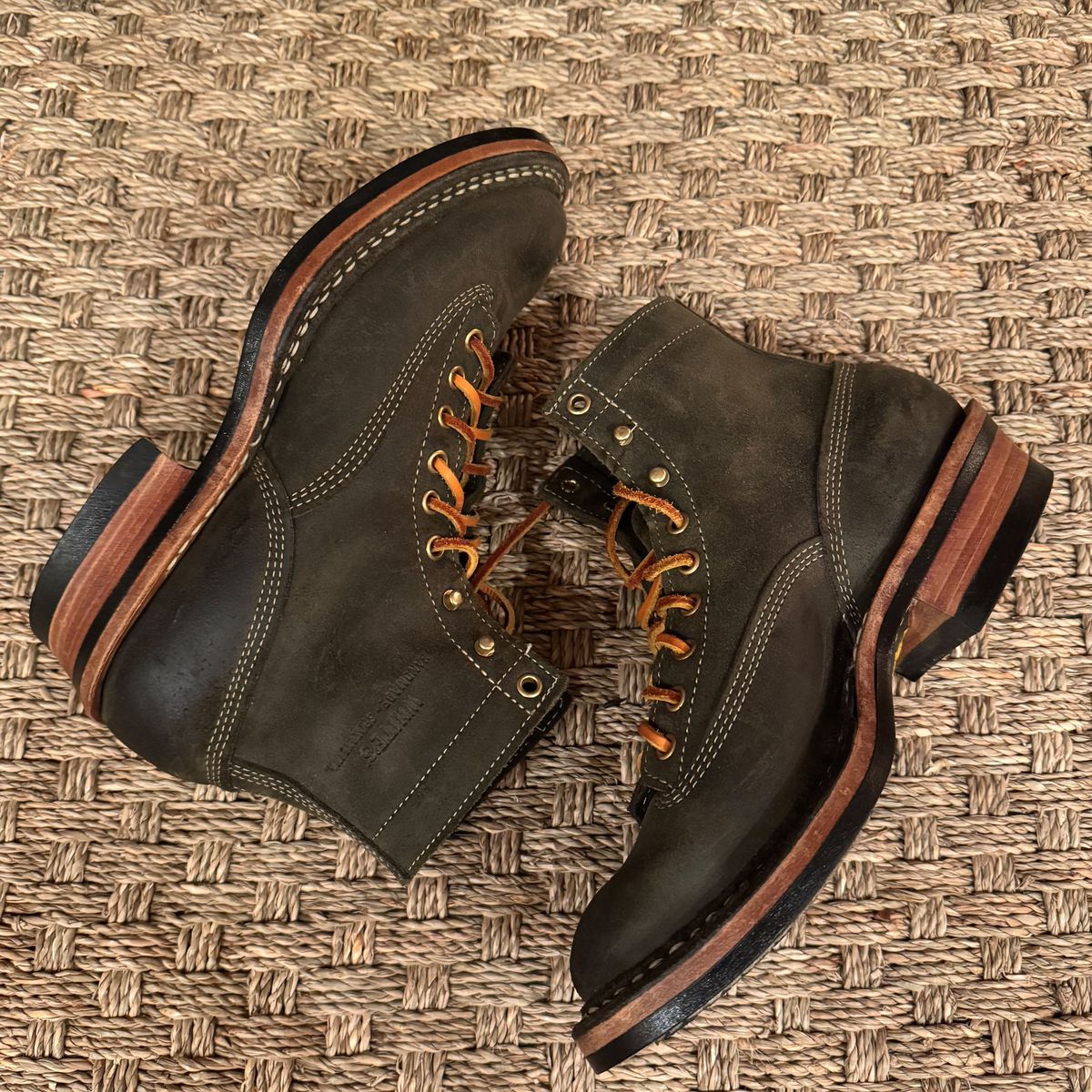 Photo by urban_spelunking on October 6, 2024 of the White's 350 Cutter in C.F. Stead Leaf Green Waxy Commander Suede.