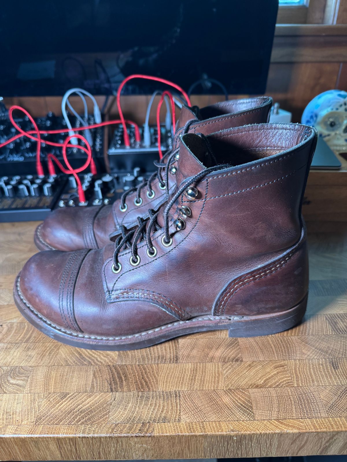 Photo by urban_spelunking on November 1, 2025 of the Red Wing Iron Ranger in Horween Coppertone Chromexcel.