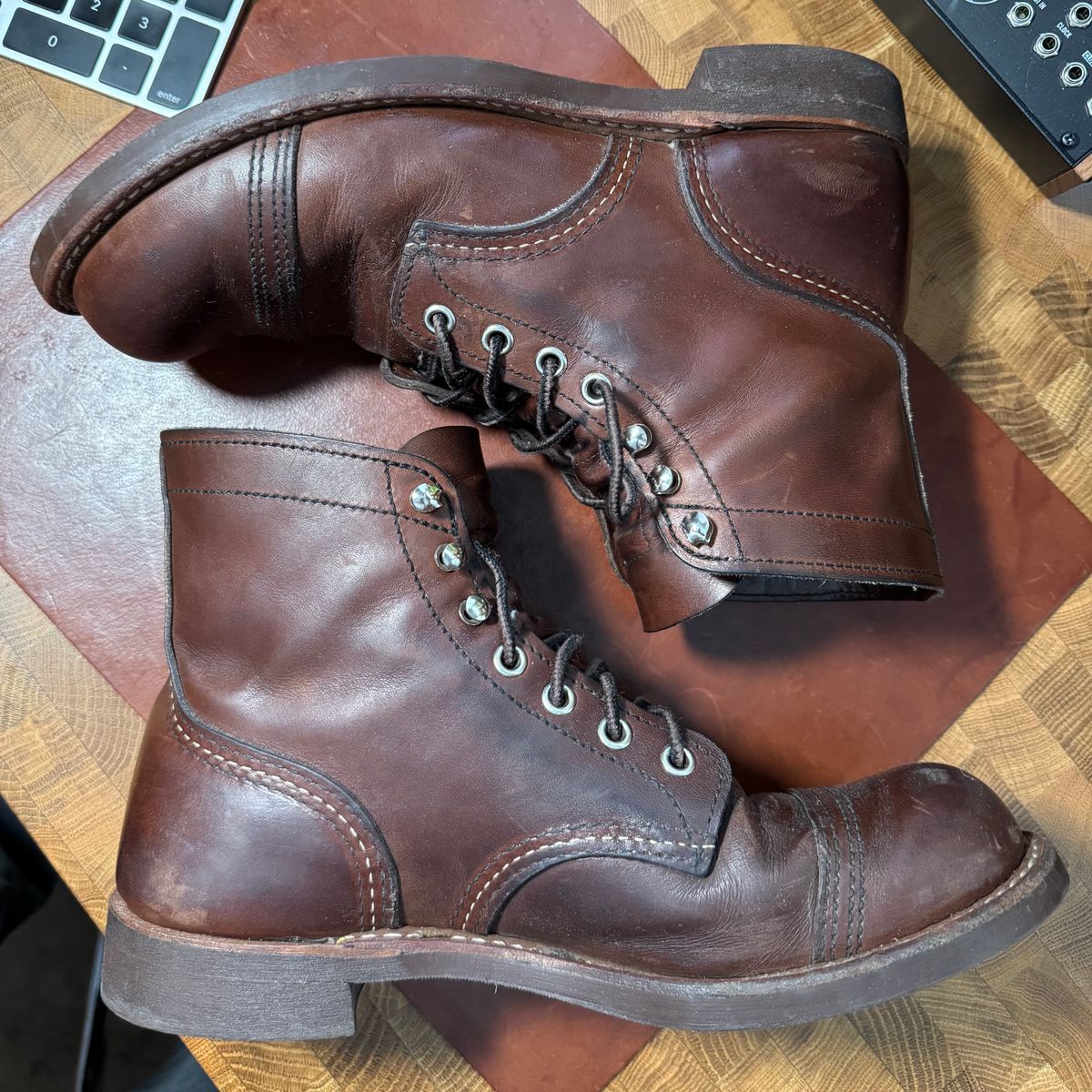 Photo by urban_spelunking on January 4, 2026 of the Red Wing Iron Ranger in S.B. Foot Amber Harness.