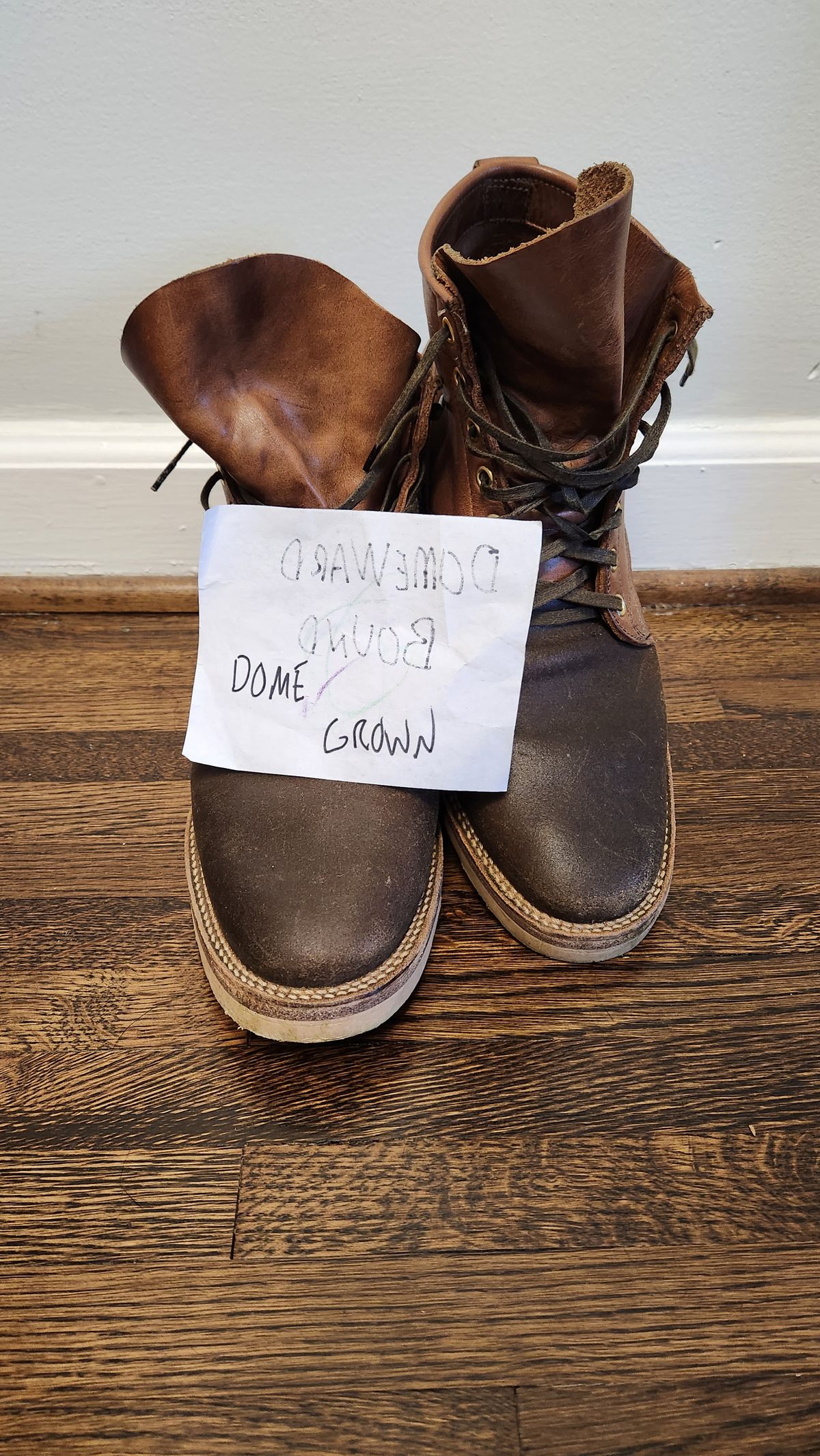 Photo by WeltedOne on November 5, 2023 of the Viberg Bobcat in Horween Olive Waxed Flesh.