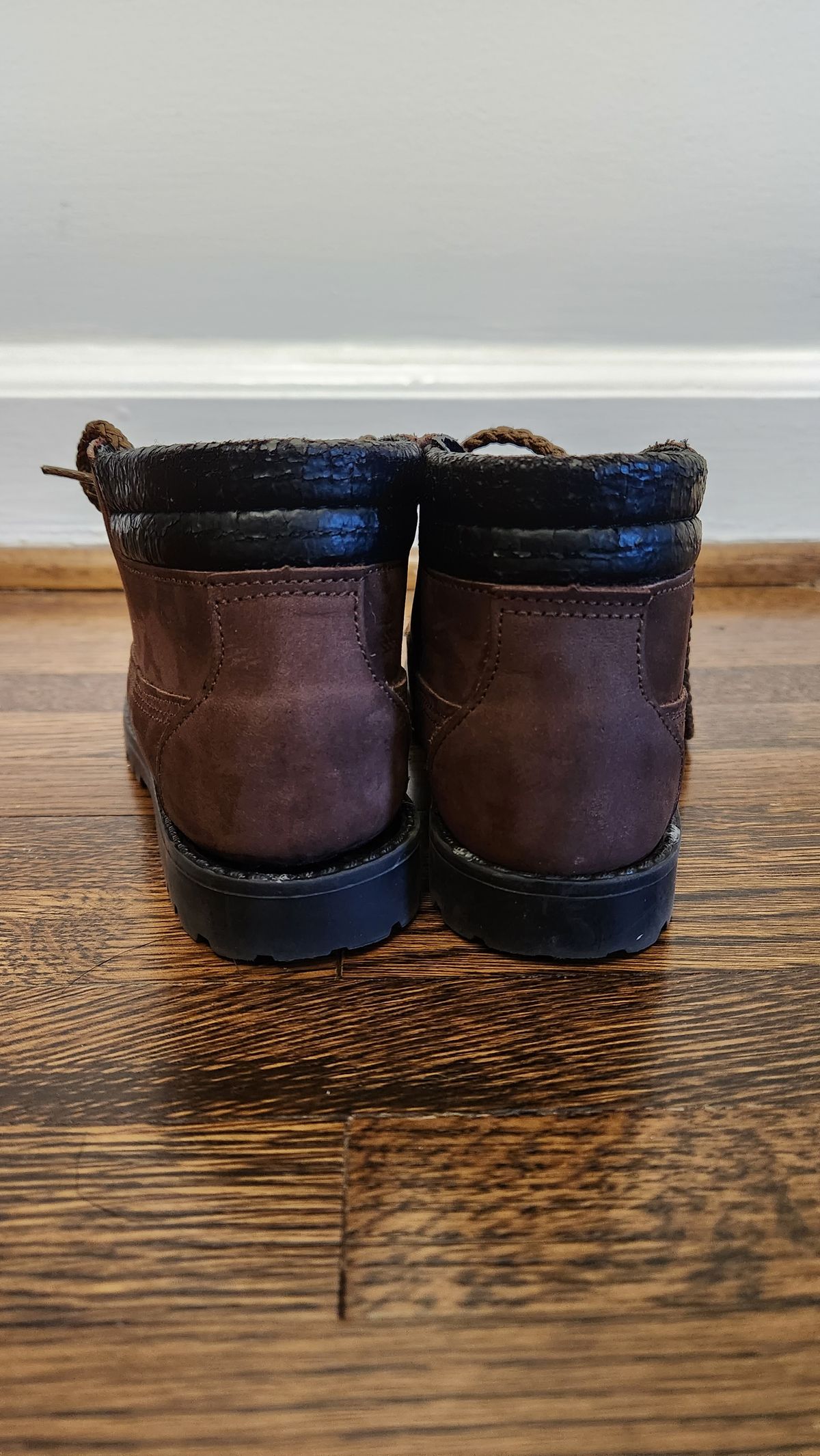 Photo by WeltedOne on November 5, 2023 of the Zimmerman Shoes Levon High Top in Chocolate Nubuck.