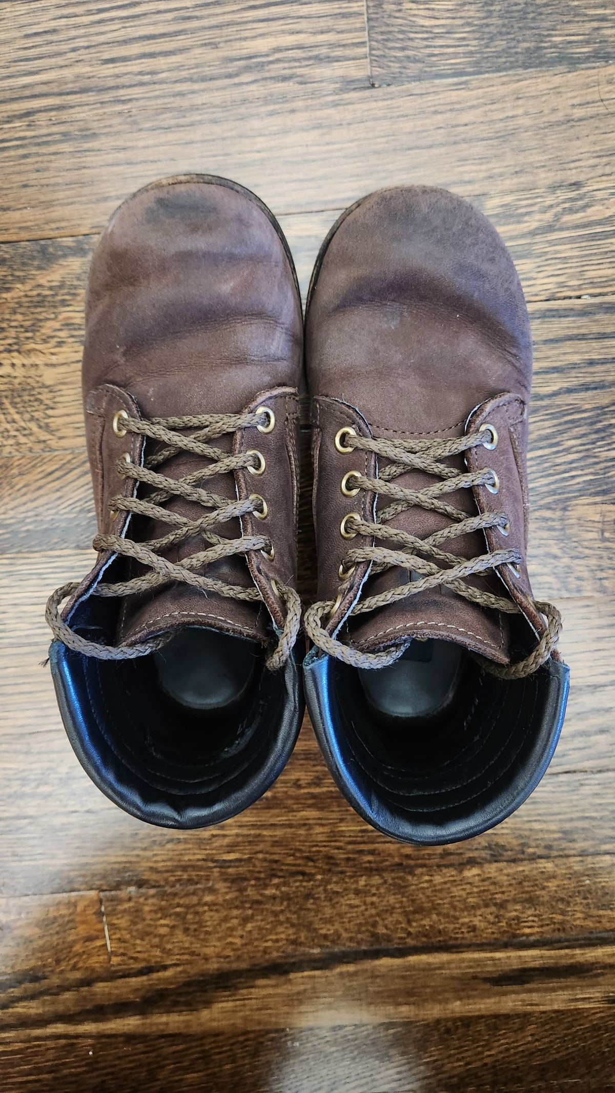 Photo by WeltedOne on January 5, 2024 of the Zimmerman Shoes Levon High Top in Chocolate Nubuck.
