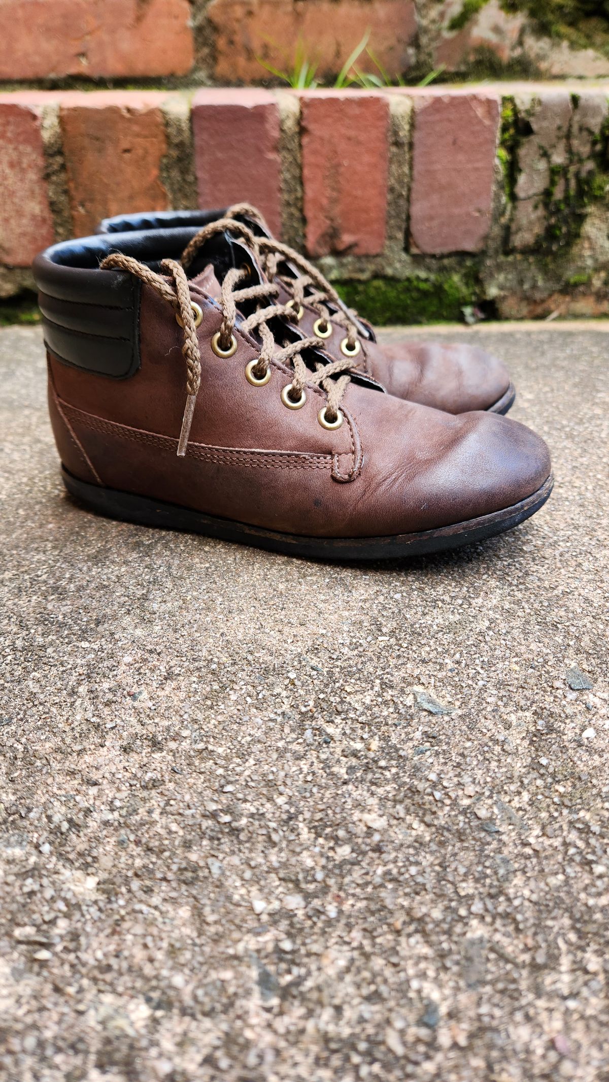 Photo by WeltedOne on March 4, 2024 of the Zimmerman Shoes Levon High Top in Chocolate Nubuck.