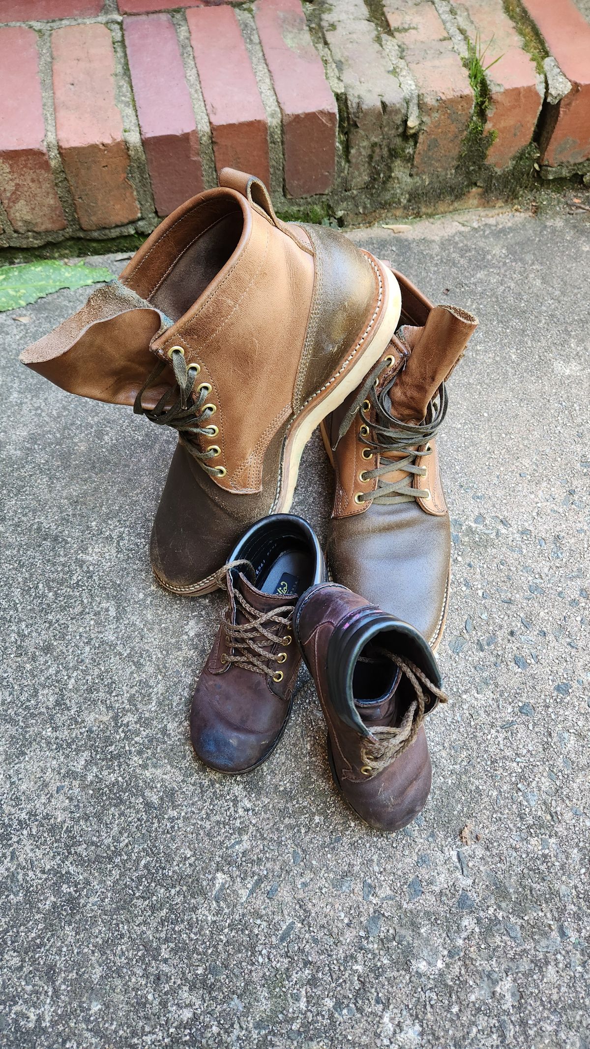 Photo by WeltedOne on April 5, 2024 of the Zimmerman Shoes Levon High Top in Chocolate Nubuck.