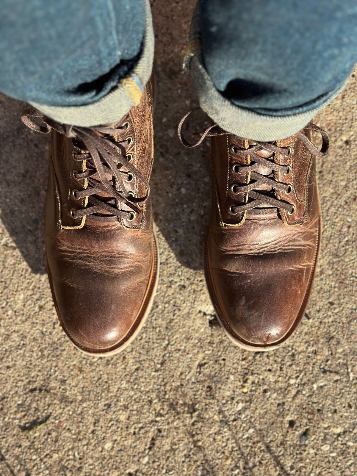 Photo by pesayerm on February 4, 2024 of the Viberg Scout Boot in Horween Rowdy Dachshund.