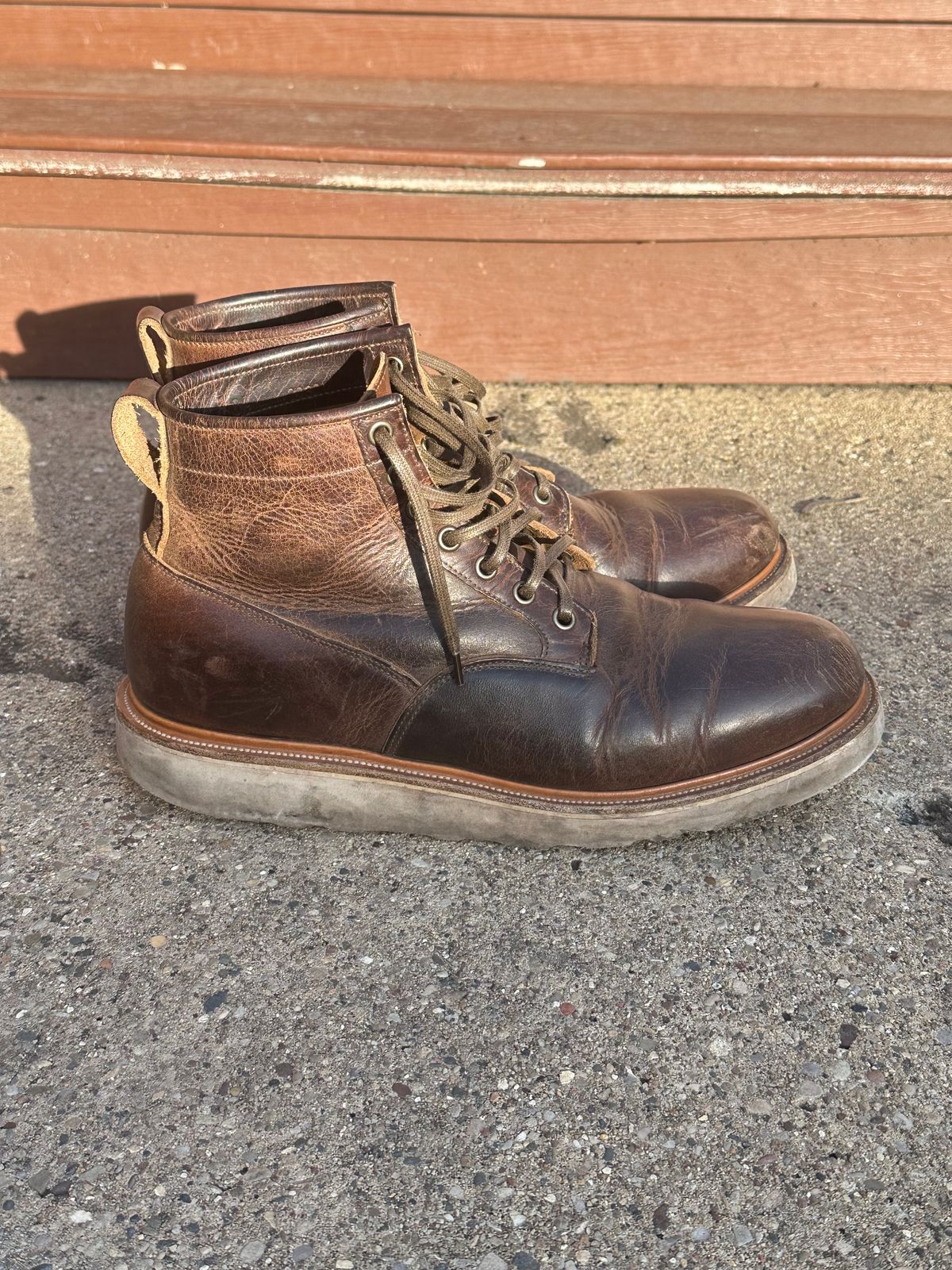 Photo by pesayerm on March 3, 2024 of the Viberg Scout Boot in Horween Rowdy Dachshund.