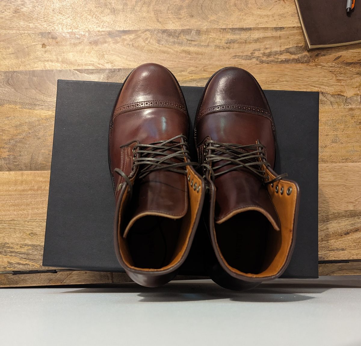Photo by funfetti on October 1, 2023 of the Viberg Service Boot BCT in Horween Color 4 Shell Cordovan.