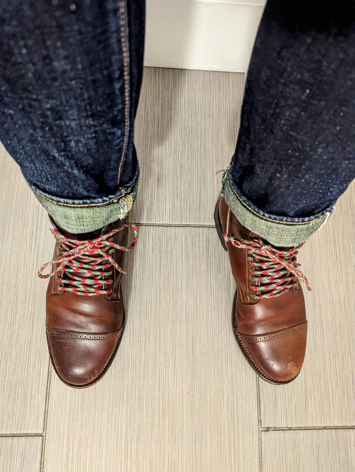 Photo by funfetti on December 4, 2023 of the Viberg Service Boot BCT in Horween Color 4 Shell Cordovan.