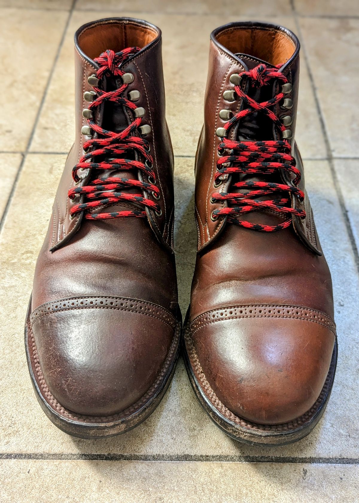 Photo by funfetti on February 4, 2024 of the Viberg Service Boot BCT in Horween Color 4 Shell Cordovan.