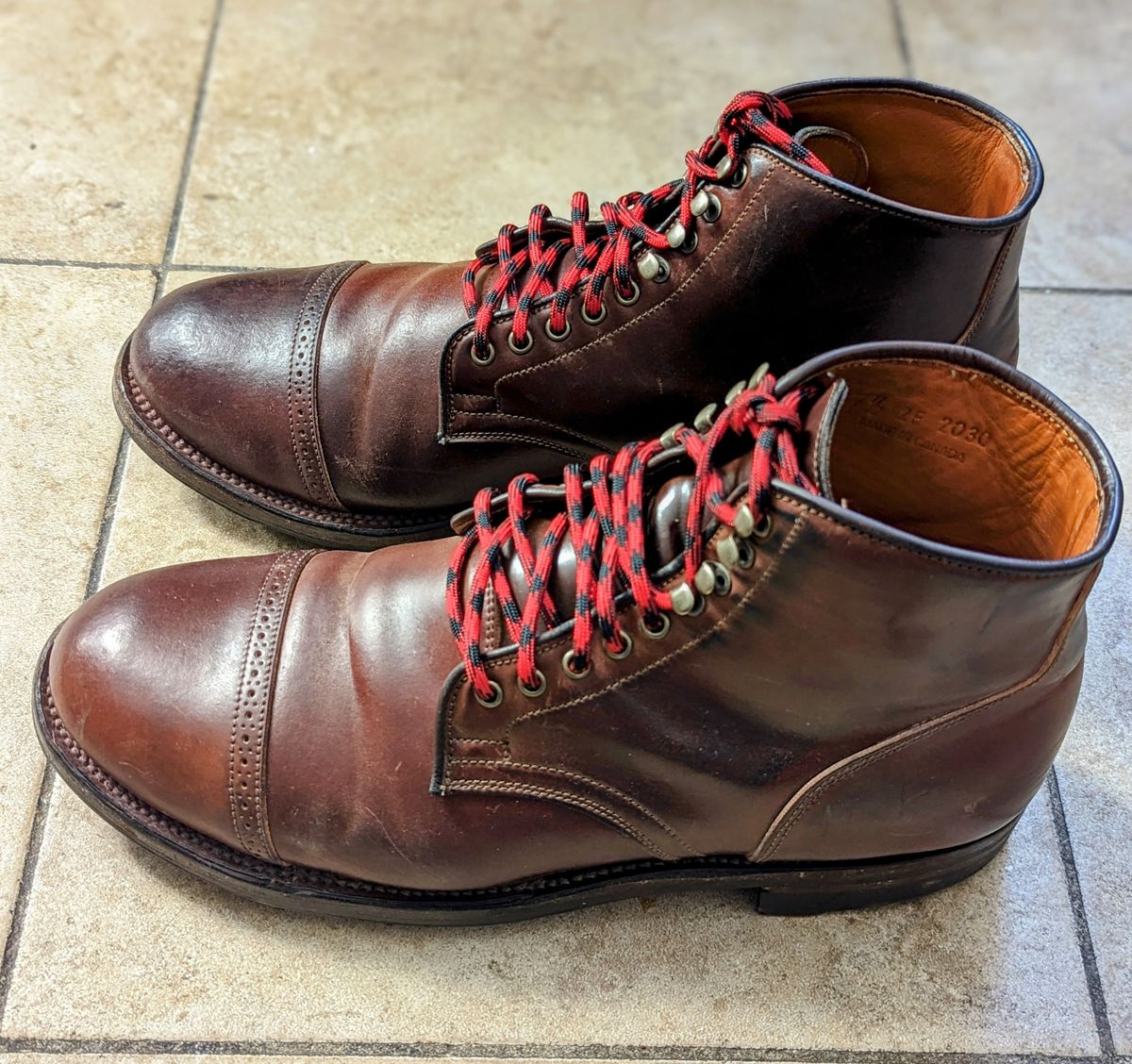 Photo by funfetti on February 4, 2024 of the Viberg Service Boot BCT in Horween Color 4 Shell Cordovan.