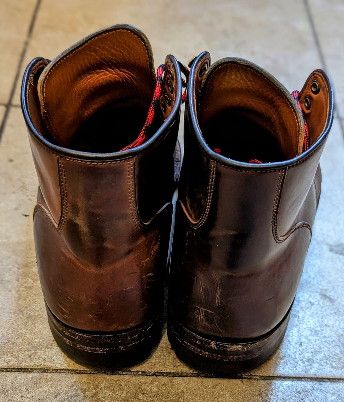 Photo by funfetti on March 6, 2024 of the Viberg Service Boot BCT in Horween Color 4 Shell Cordovan.