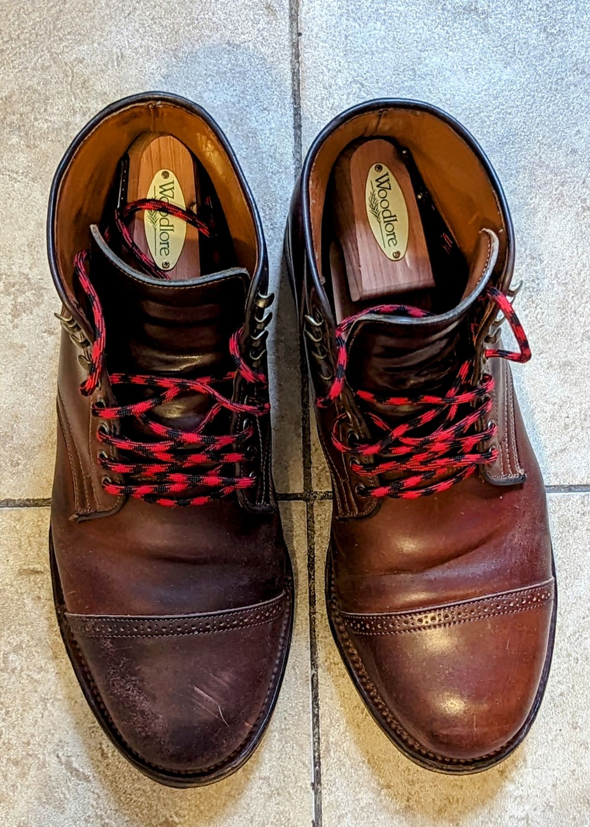 Photo by funfetti on March 6, 2024 of the Viberg Service Boot BCT in Horween Color 4 Shell Cordovan.