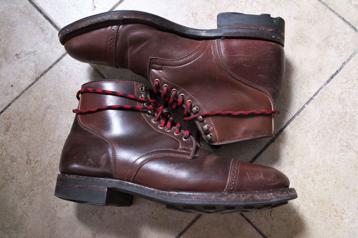 Photo by funfetti on April 4, 2024 of the Viberg Service Boot BCT in Horween Color 4 Shell Cordovan.