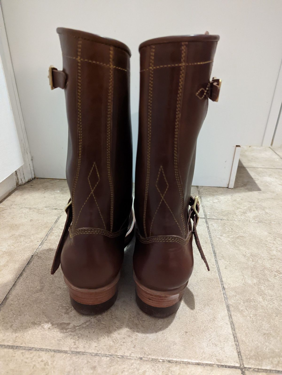 Photo by funfetti on November 5, 2022 of the Prof Barnets Neocliffwood Boots in Tochigi Jeans #8 Chocolate.