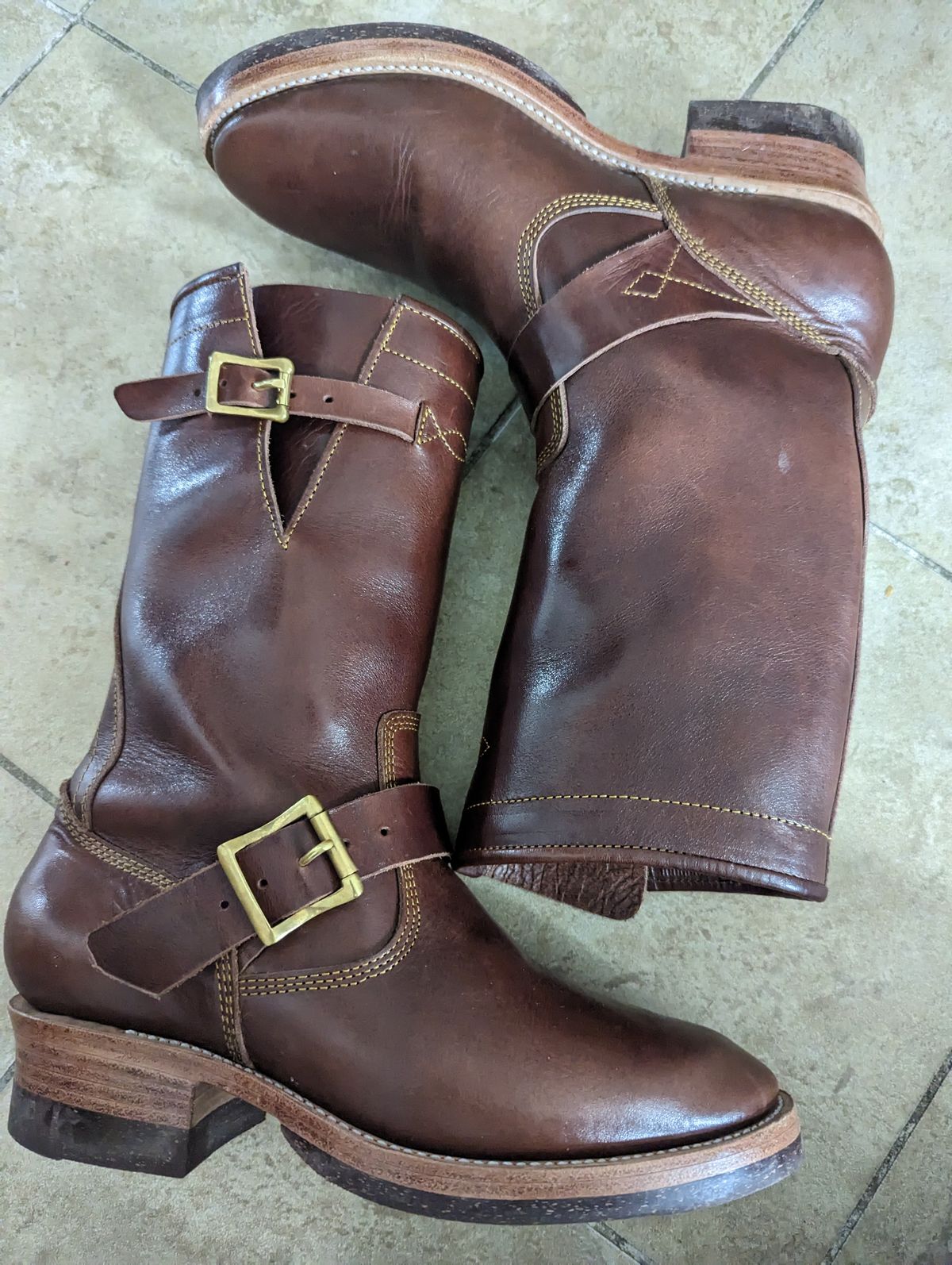 Photo by funfetti on January 3, 2023 of the Prof Barnets Neocliffwood Boots in Tochigi Jeans #8 Chocolate.