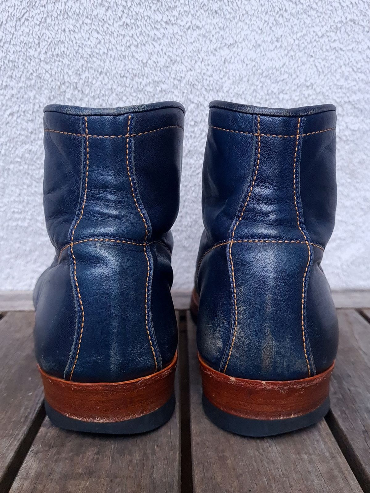 Photo by ChuckTales on March 5, 2024 of the Y'2 Leather Work Boot in Indigo Horsehide.