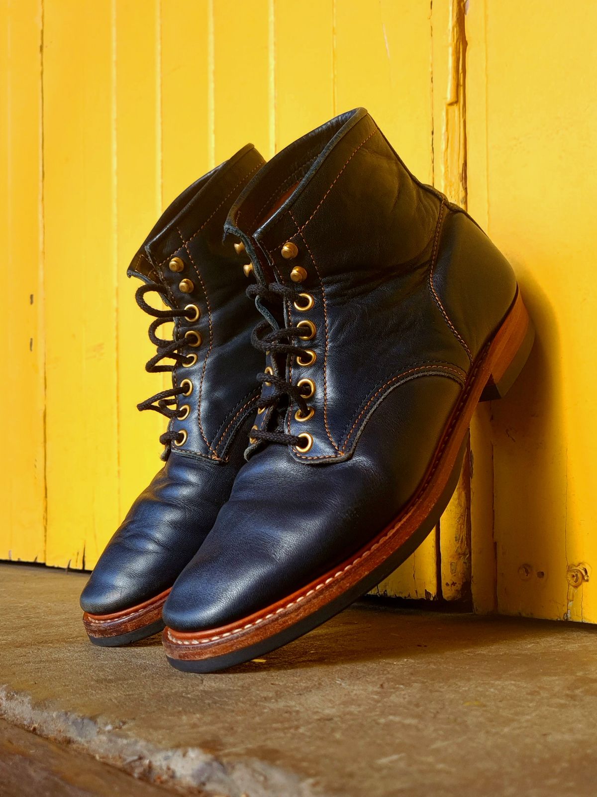 Photo by ChuckTales on April 2, 2024 of the Y'2 Leather Work Boot in Indigo Horsehide.