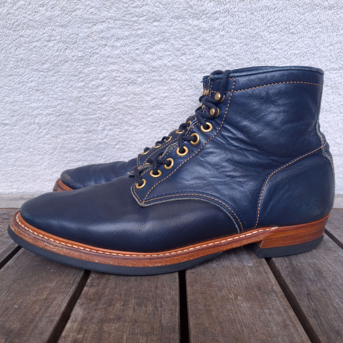 Photo by ChuckTales on April 2, 2024 of the Y'2 Leather Work Boot in Indigo Horsehide.