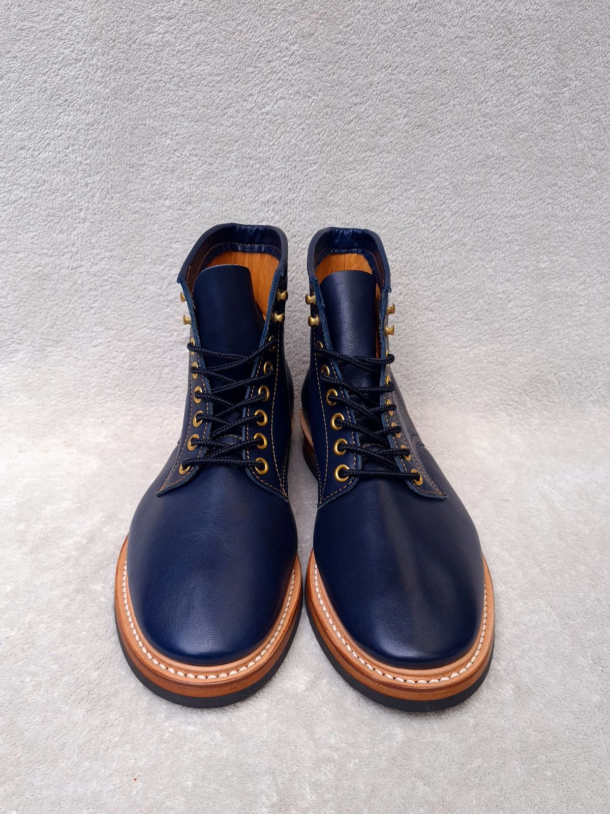 Photo by ChuckTales on October 1, 2023 of the Y'2 Leather Work Boot in Indigo Horsehide.